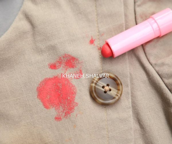 remove makeup stain on cloth
